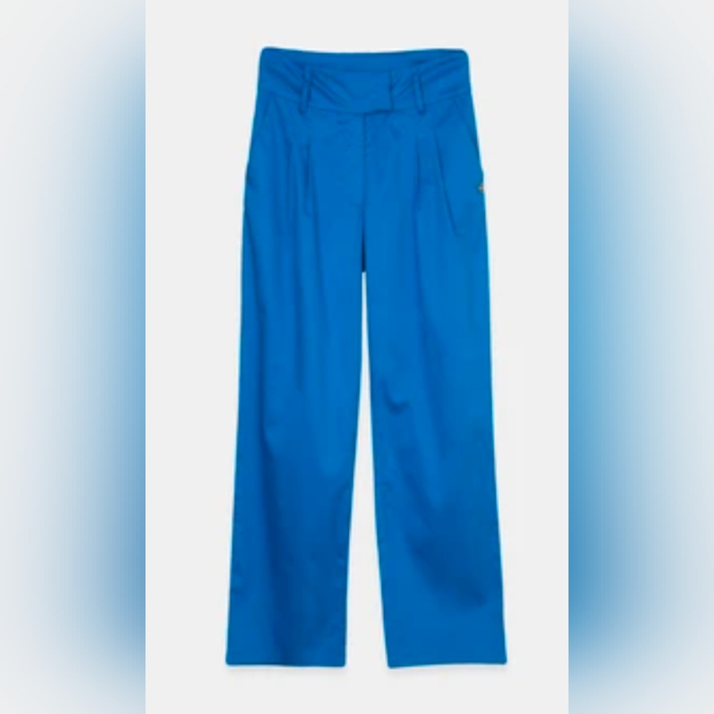 New, Lanidor Edition Women's Royal Blue Pleated Wide Leg High Waisted Trousers.